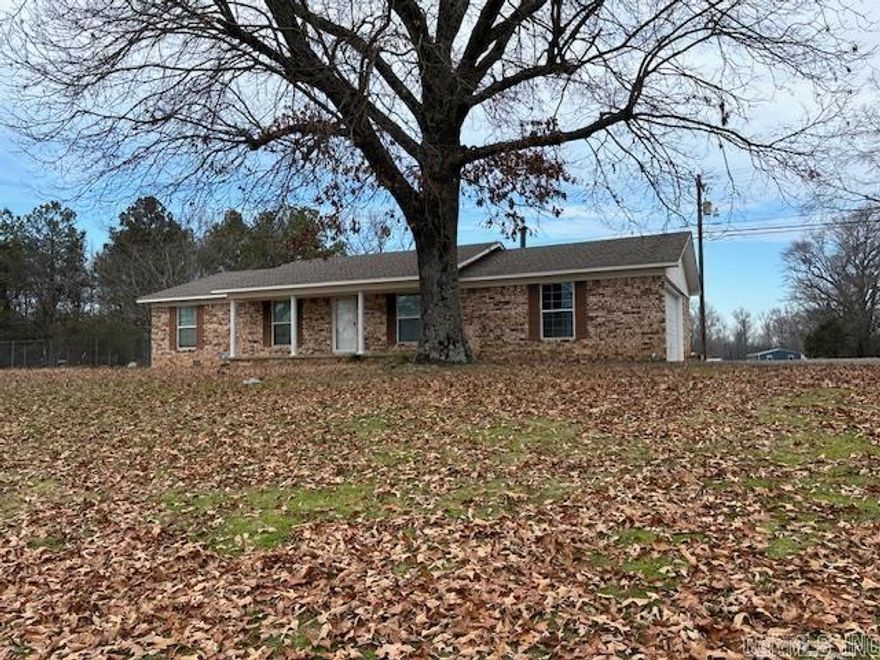 Rural  3 bedroom, 2 bath home on 1/2 acre with a large fenced in backyard. Refrigerator, washer, & dryer are provided along with high speed internet! 2 car enclosed garage.