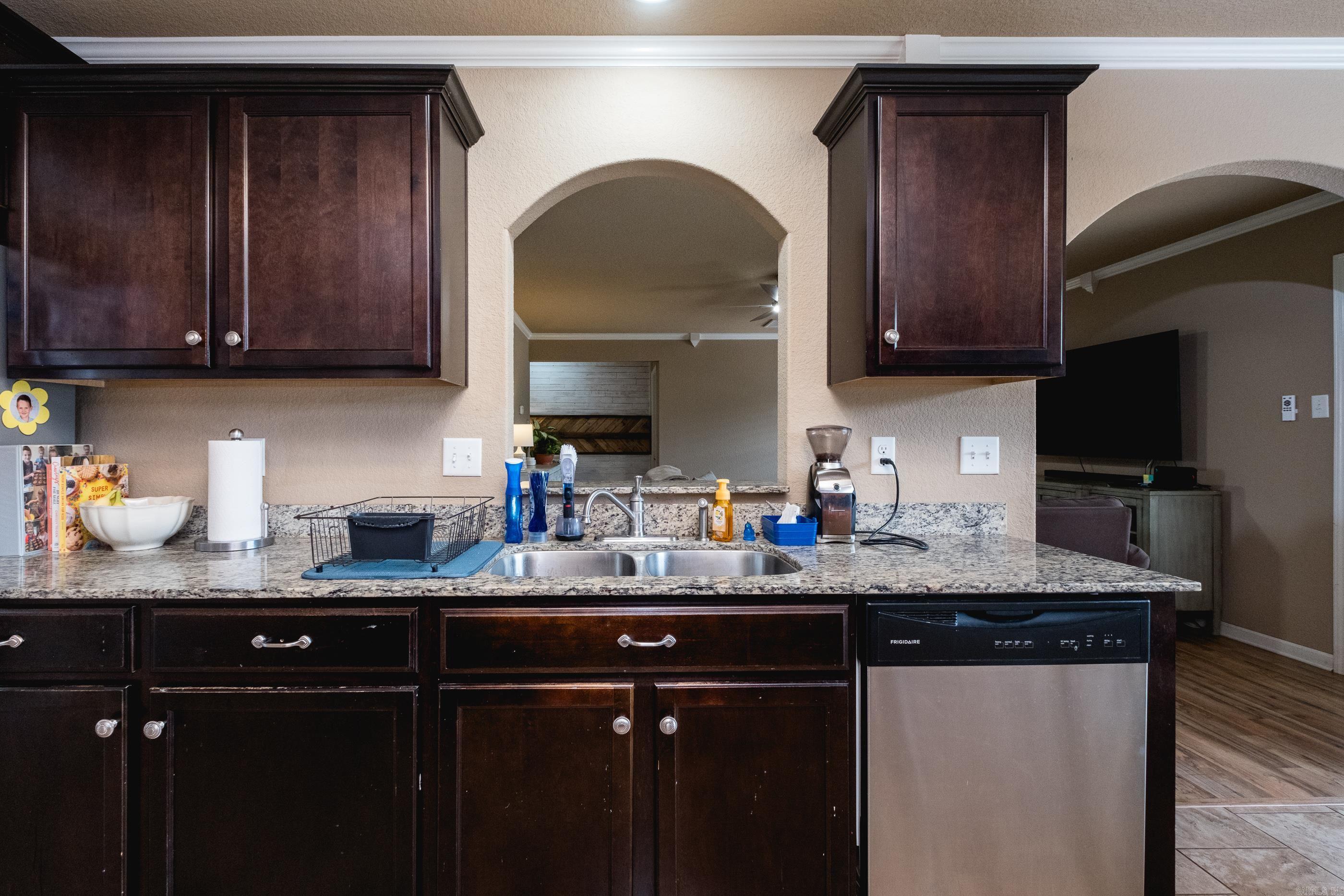 SOUTHERN COMFORT ESTATES - Residential