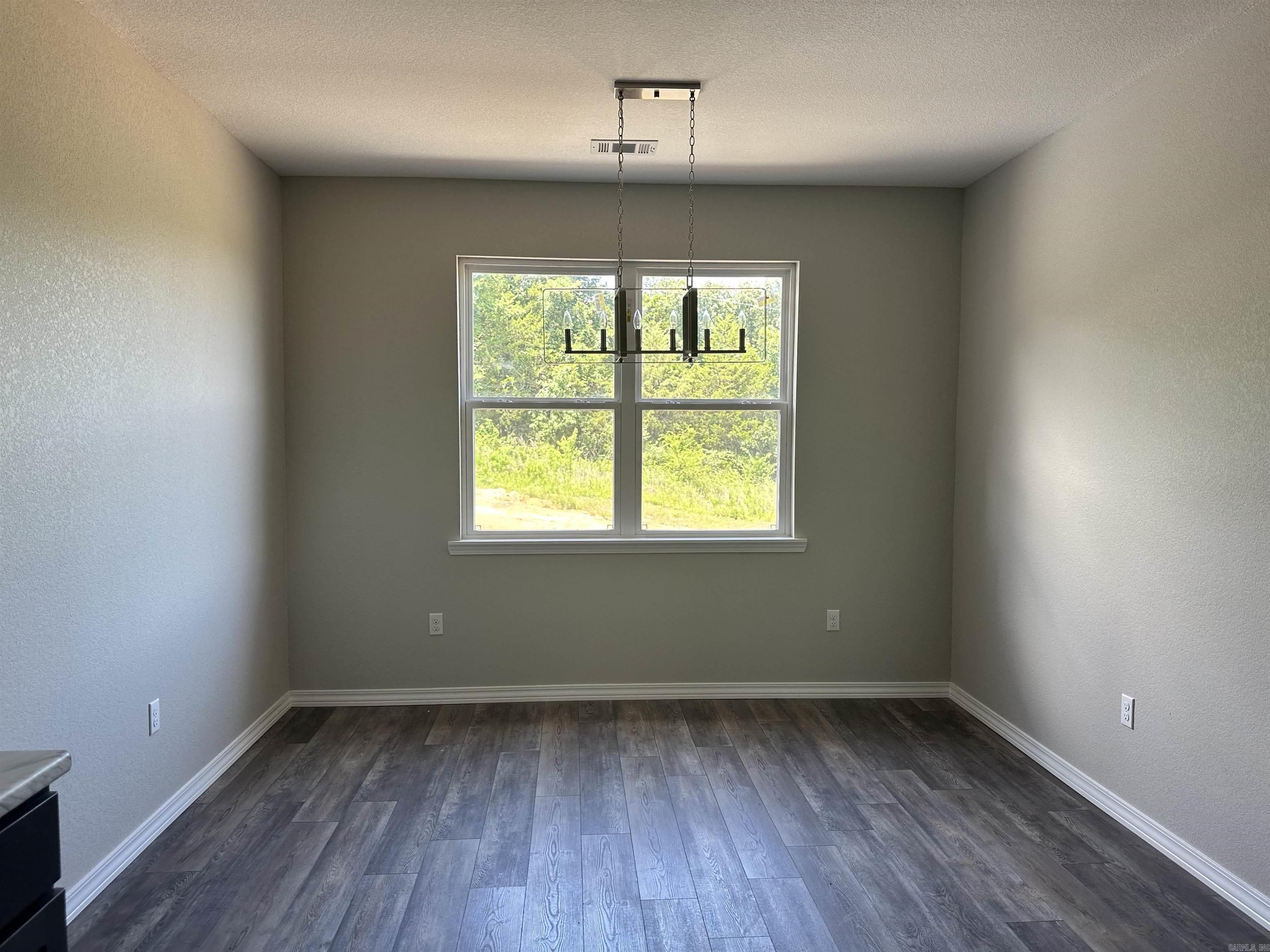 MAGNOLIA TERRACE - Residential