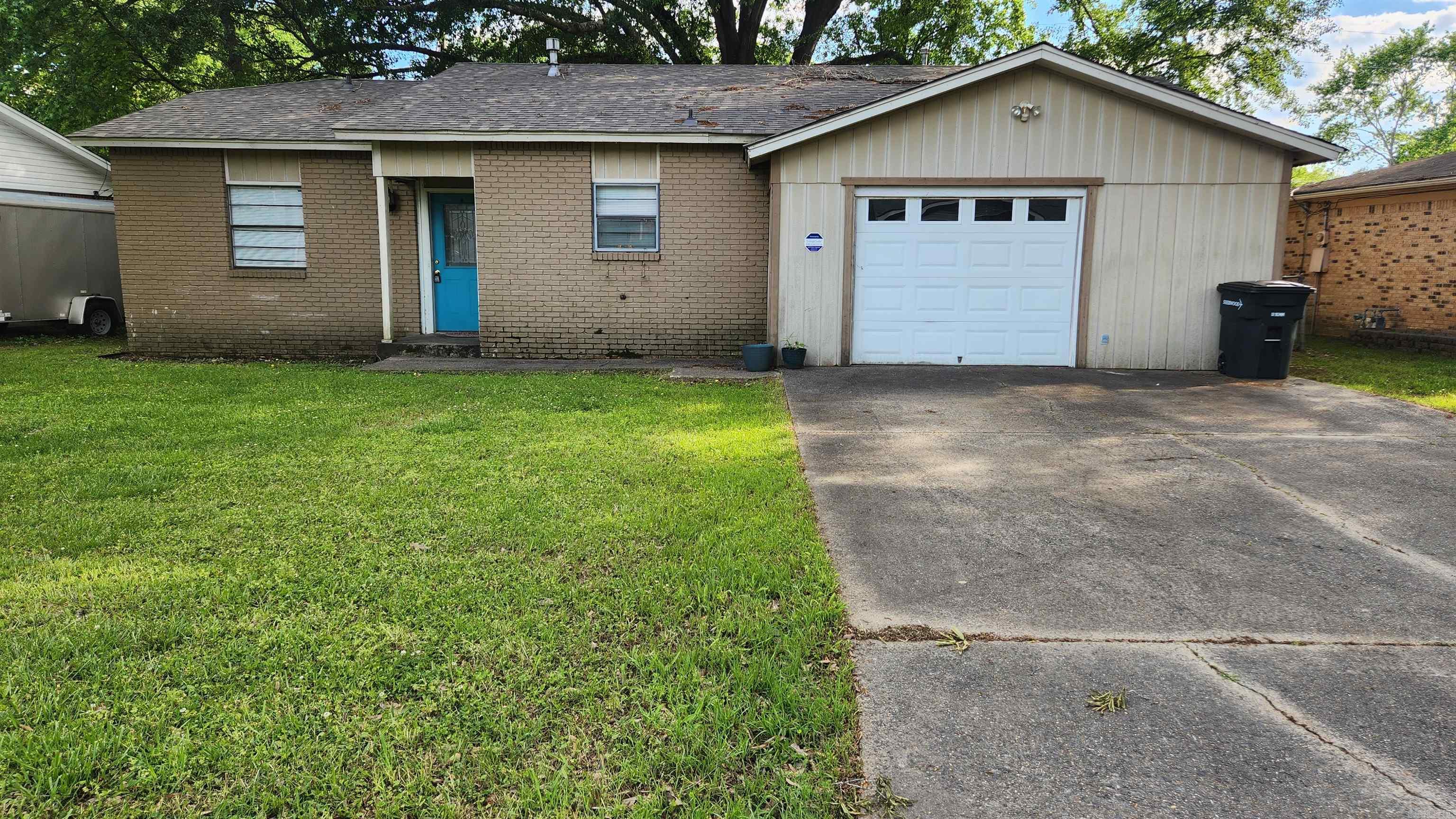 THE MEADOWS - Residential