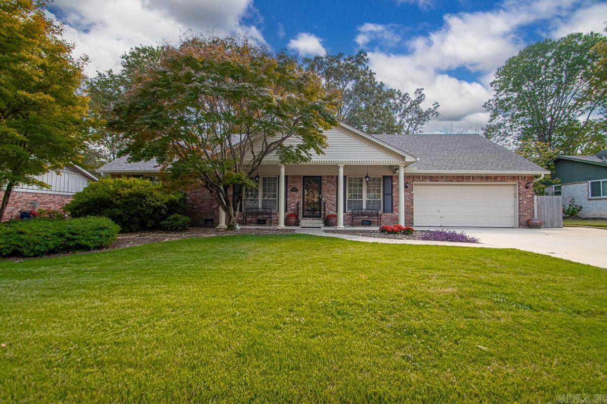 Immaculate home in Lakewood neighborhood! 4bdrms, 2 living rooms, formal dining room, bonus room, and gourmet kitchen w/ ice machine & Sub Zero Refrigerator!  Laundry room, built ins, and all bathrooms remodeled! Tons of storage upstairs and downstairs! Beautiful fully fenced backyard with patio and shed for storage.  Come see!
