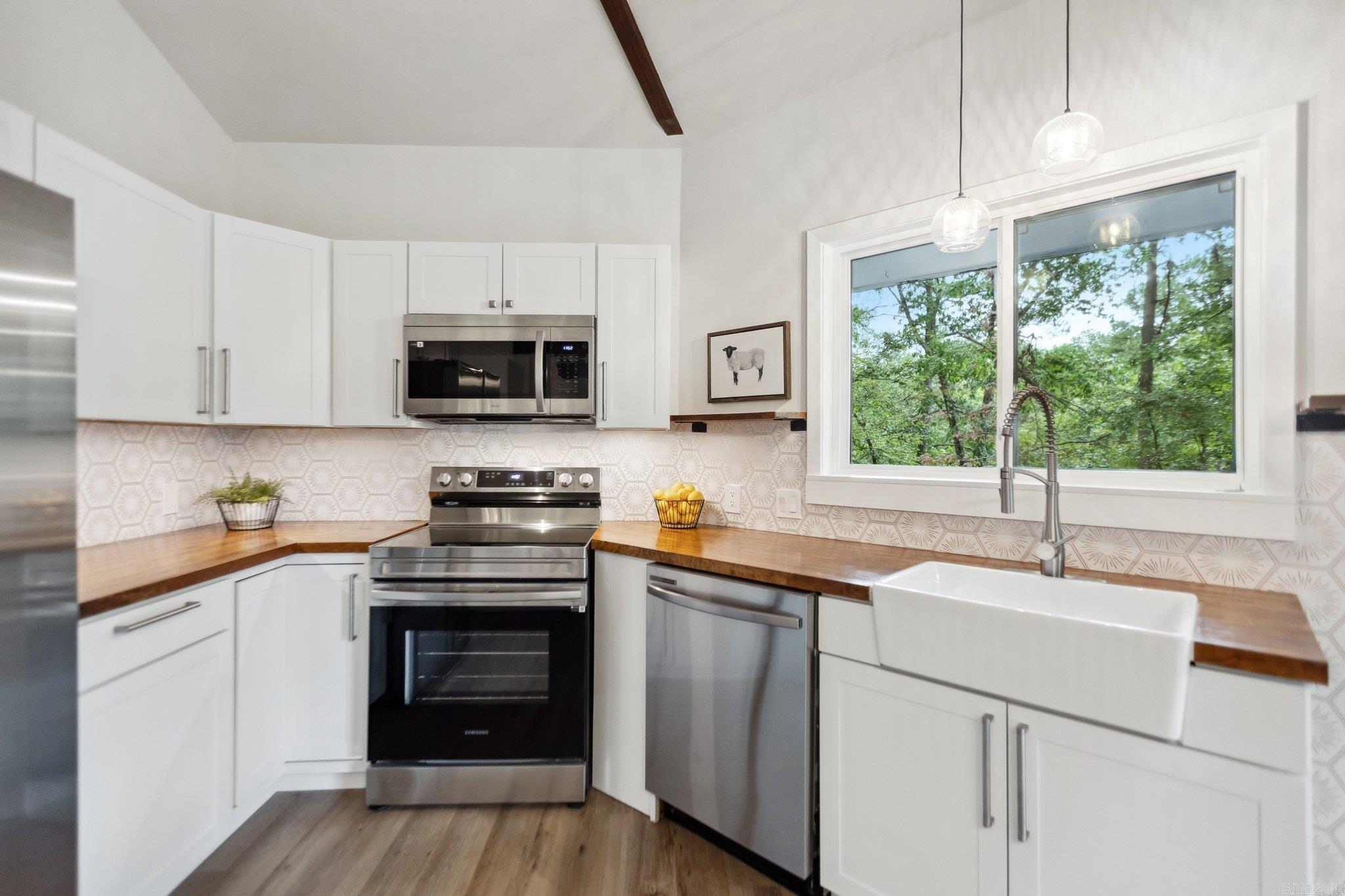 Diamondhead - Residential