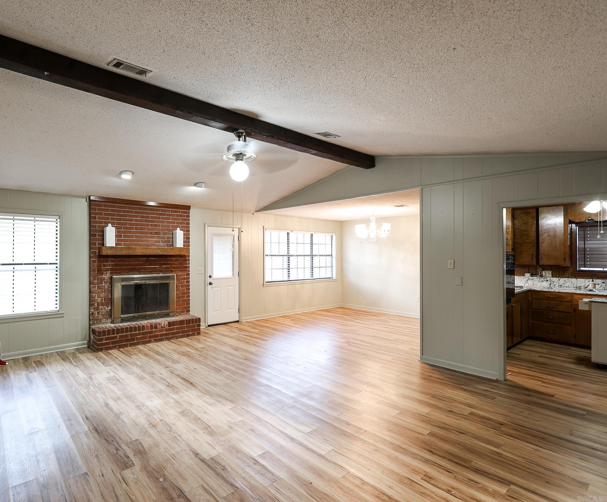 COUNTRY CLUB TERRACE - Residential