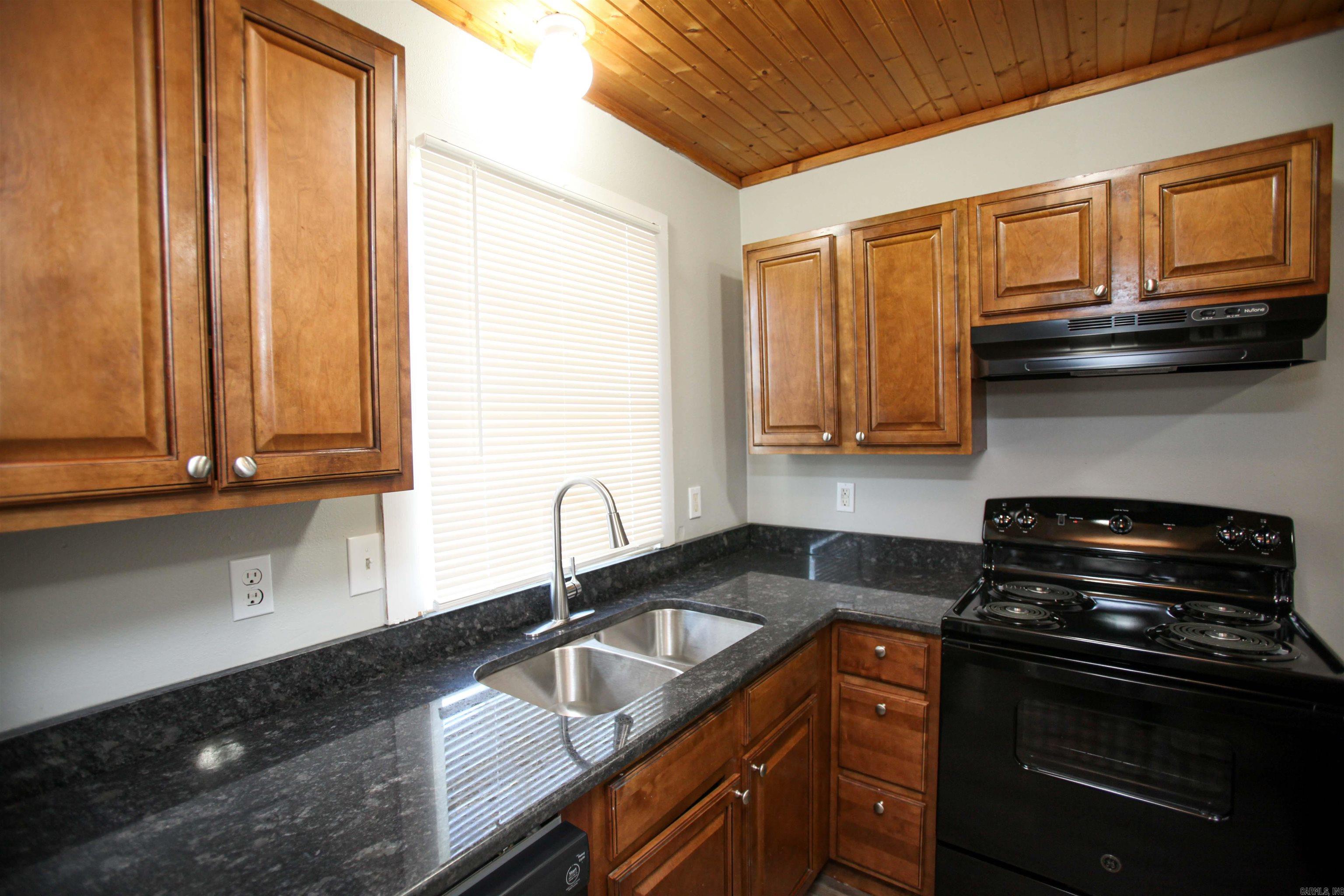 Missouri Pacific - Residential Lease