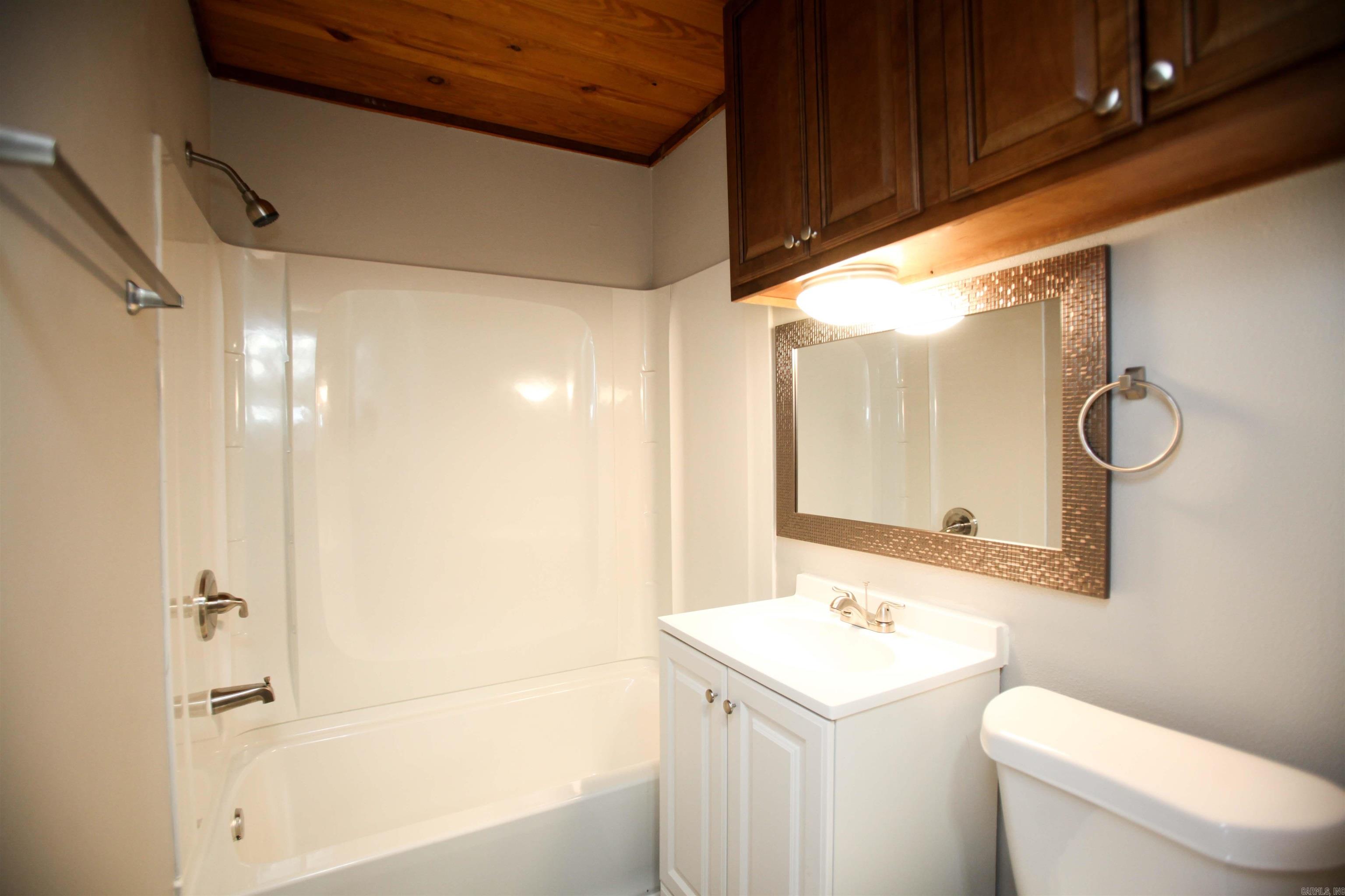 Missouri Pacific - Residential Lease