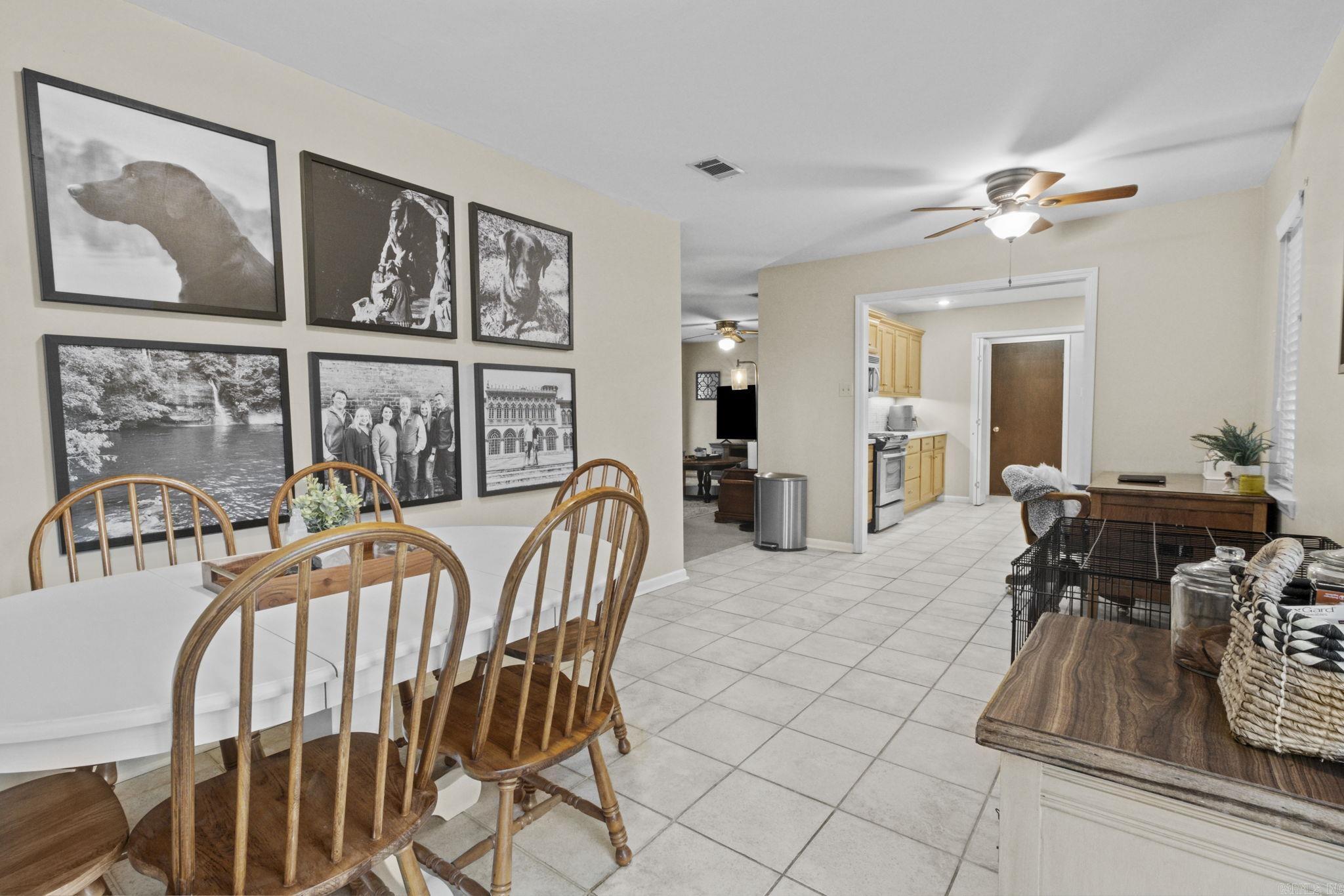 HOLLY HILLS ESTATE - Residential