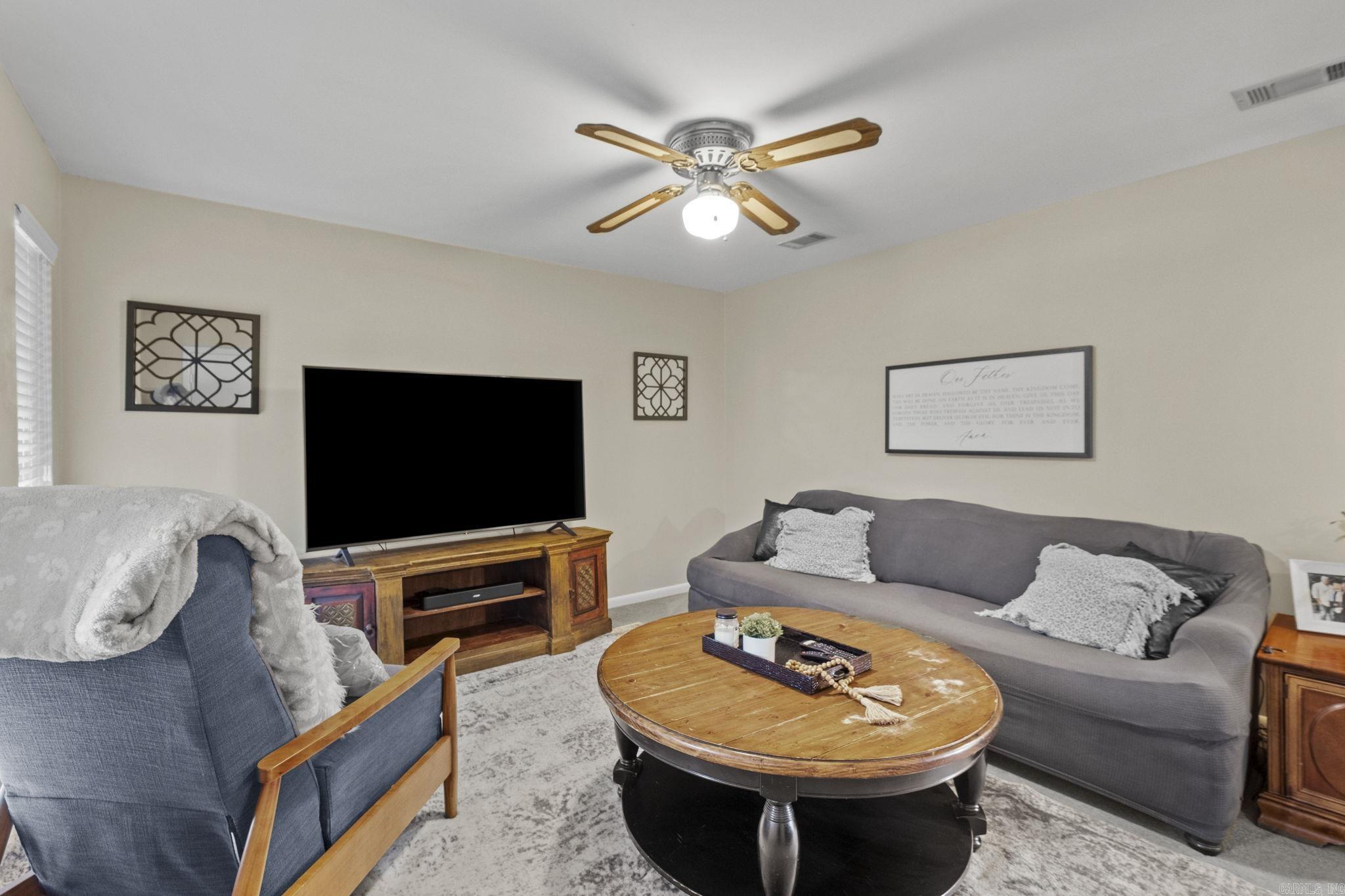 HOLLY HILLS ESTATE - Residential