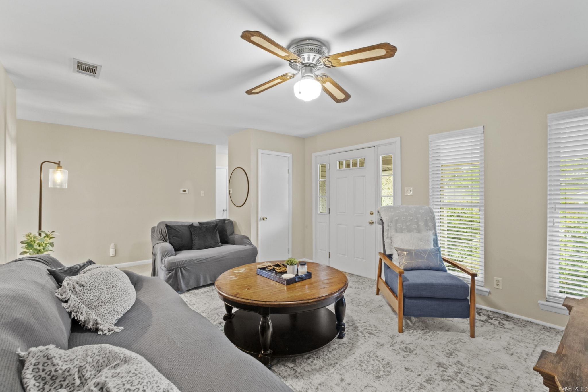 HOLLY HILLS ESTATE - Residential