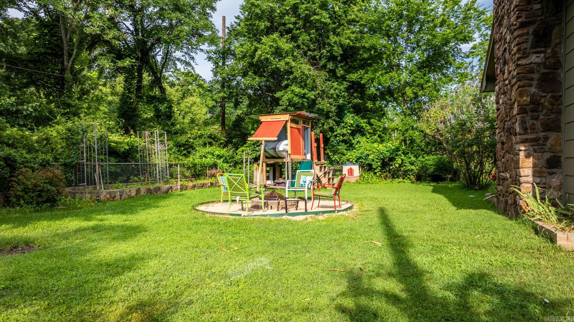 WEST MARKHAM HGTS - Residential