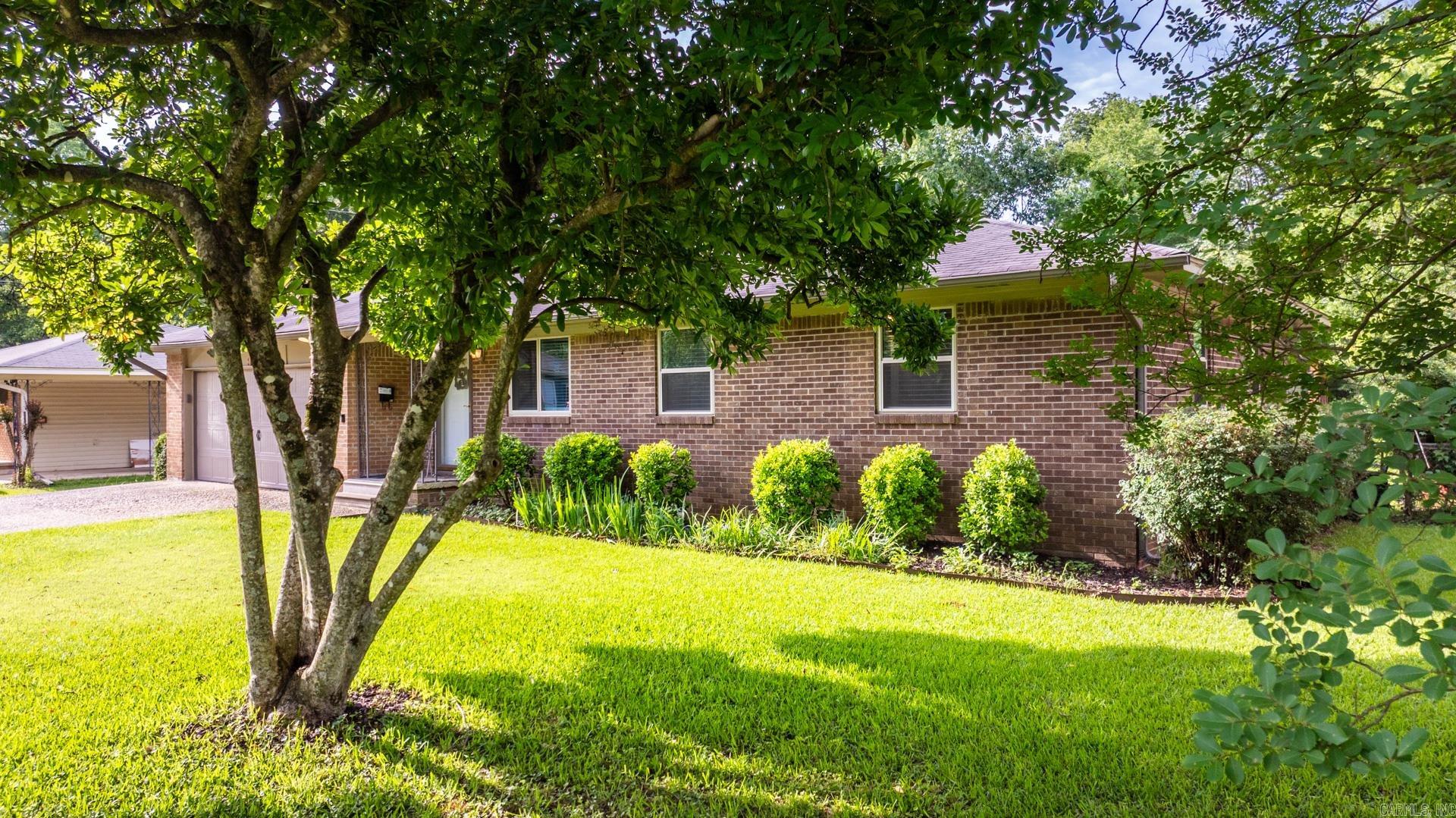 WEST MARKHAM HGTS - Residential