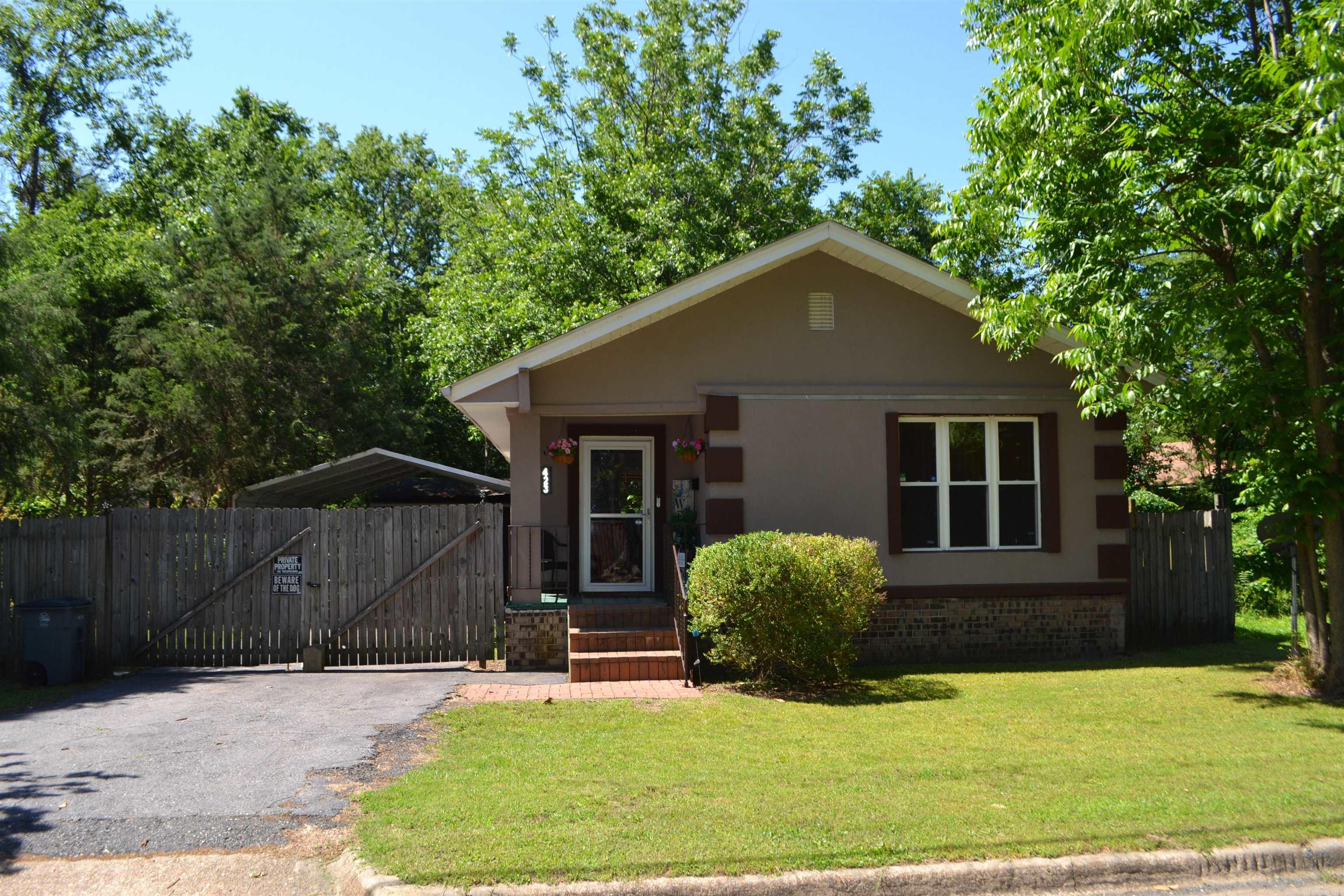 Cozy home that makes everyone feel welcomed the second they walk in the door. The home has been well taken care of and offers an affordable opportunity for someone to start living in comfort. Located in a wonderful neighborhood convenient to everything Hot Springs has to offer!!