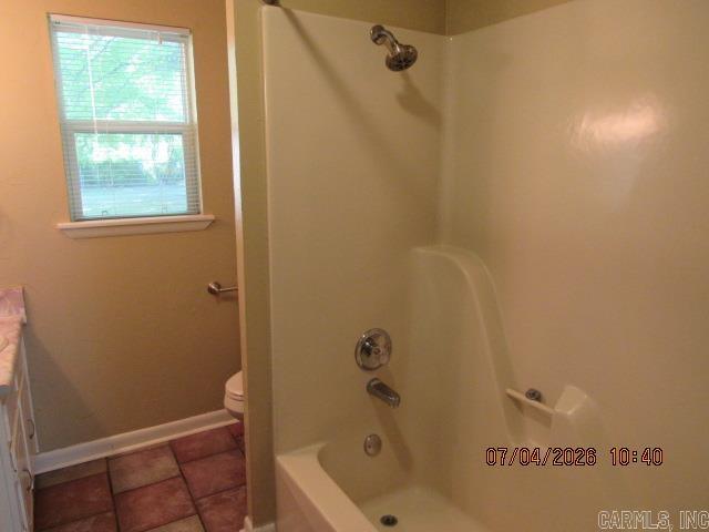 Country Club Manor - Residential Lease