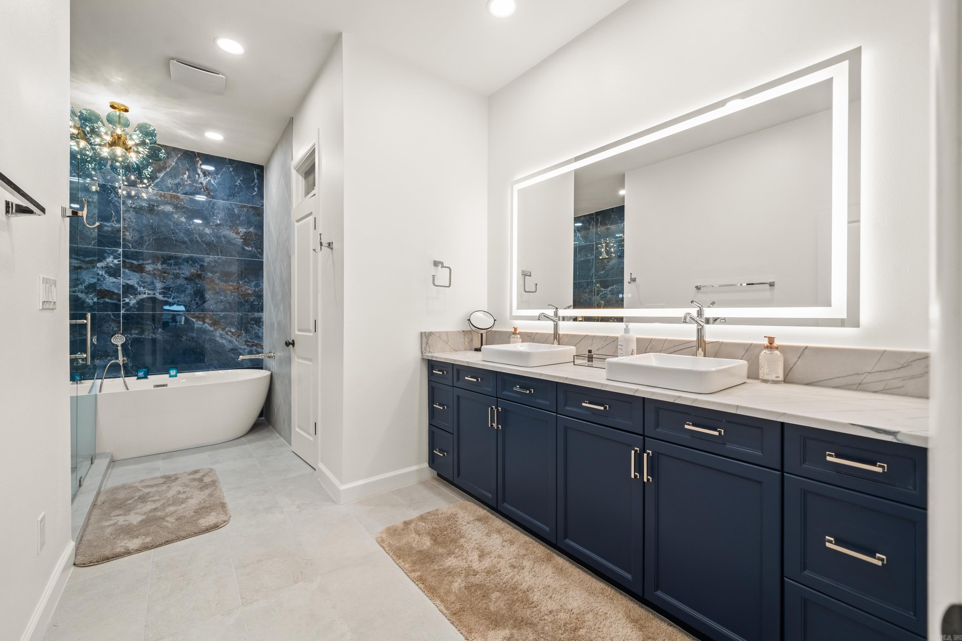BEL LAGO HPR - Residential