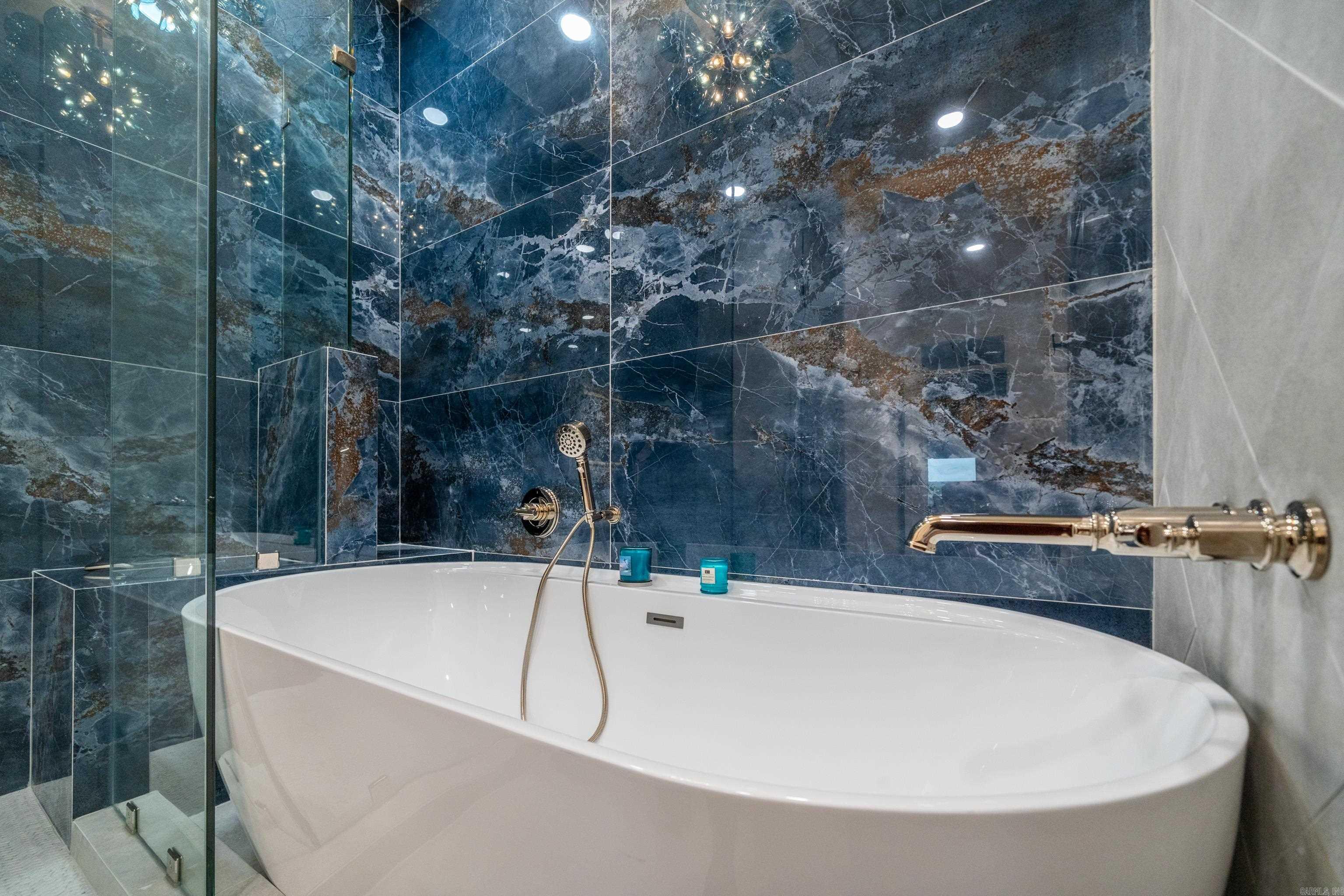 BEL LAGO HPR - Residential