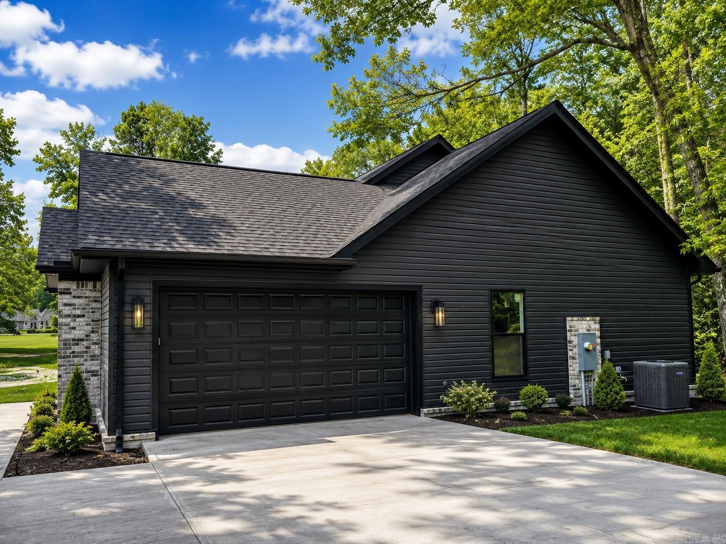 SUNRISE ACRES - Residential