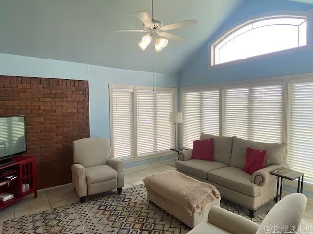 SOUTHRIDGE - Residential