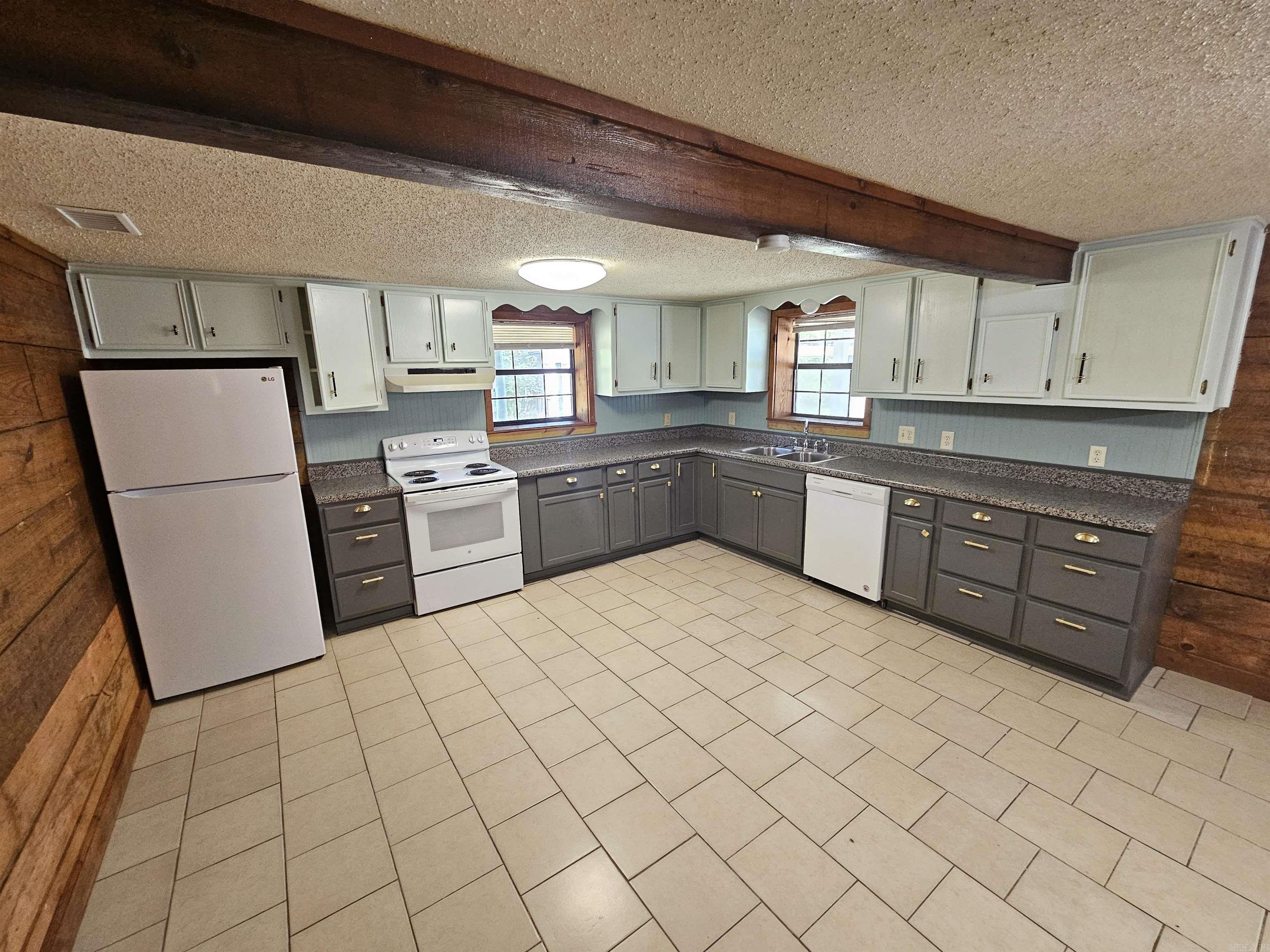 Metes & Bounds - Residential Lease