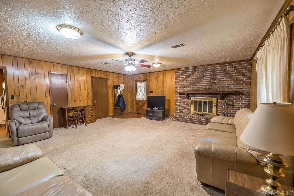 COUNTRY CLUB TERRACE - Residential