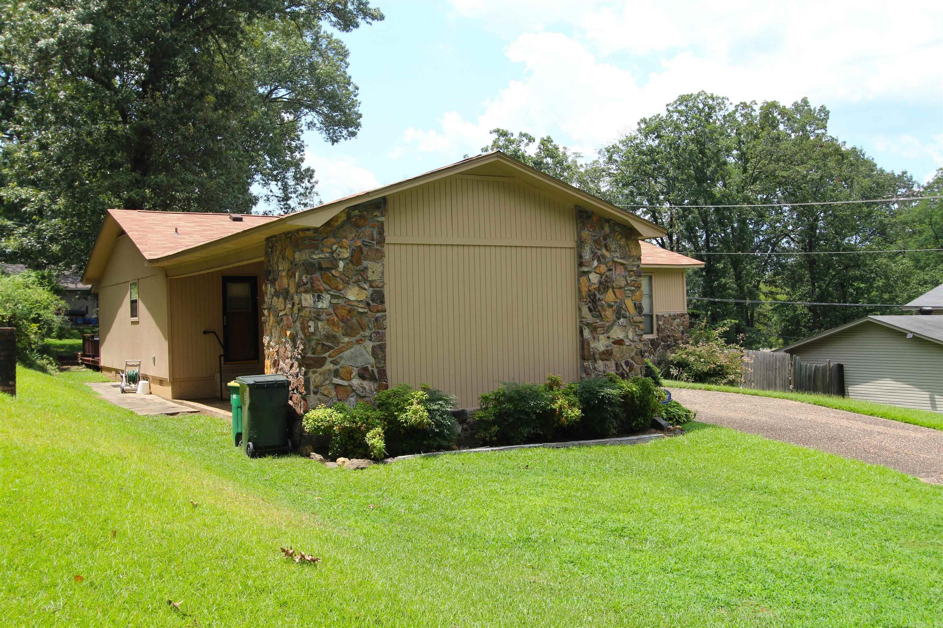 WESTWOOD HGTS - Residential