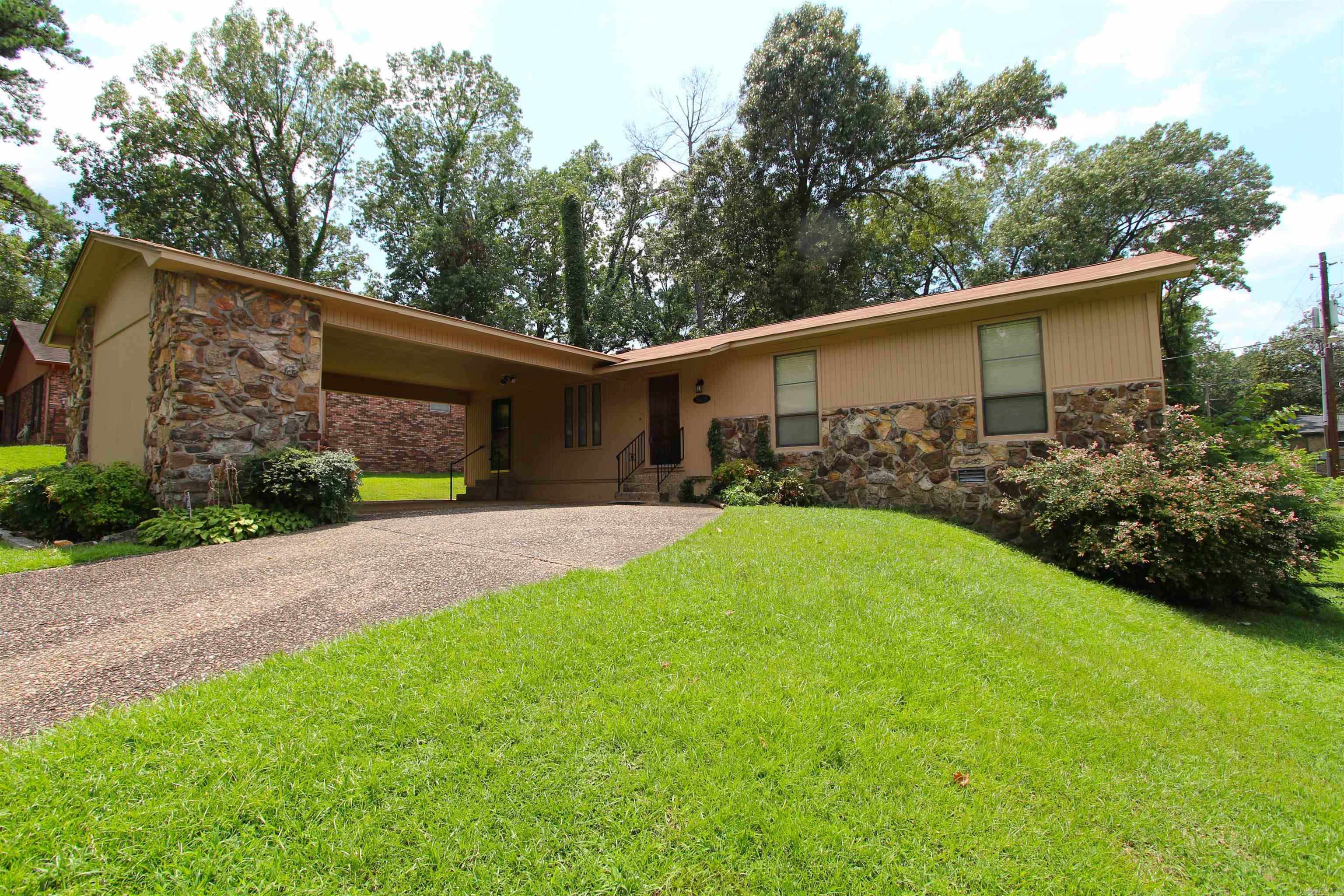 WESTWOOD HGTS - Residential