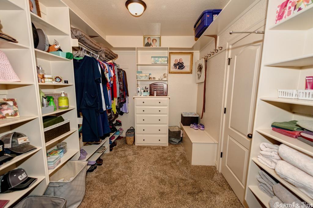 SIGNATURE AT CYPRESS CREEK - Residential