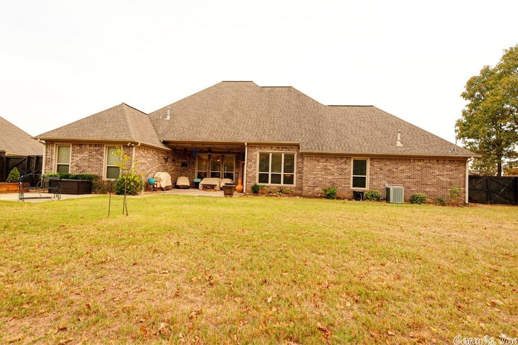 SIGNATURE AT CYPRESS CREEK - Residential