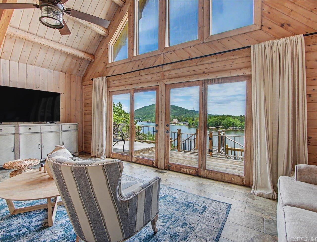 Lake Ridge - Residential