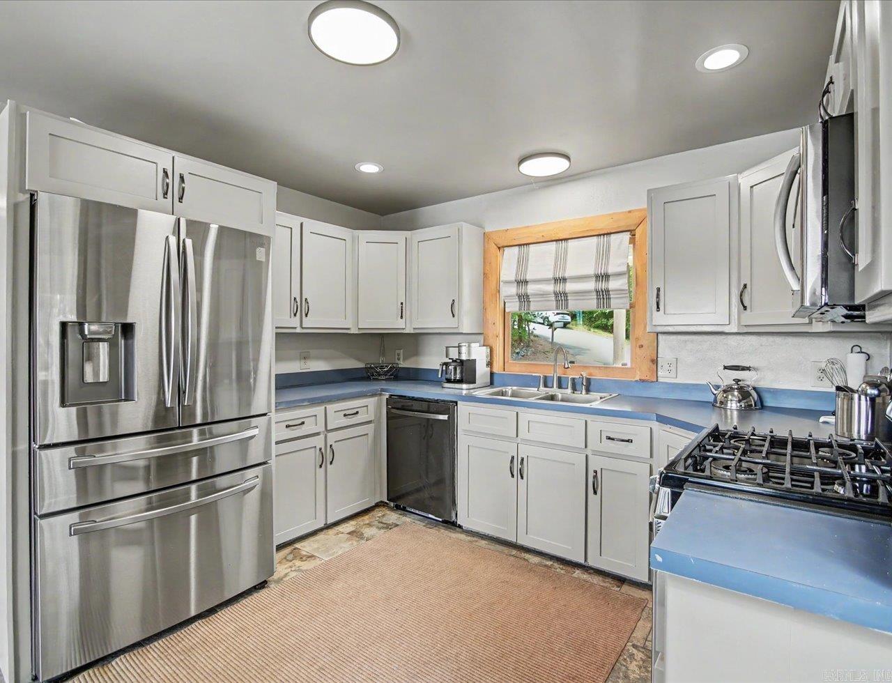 Lake Ridge - Residential