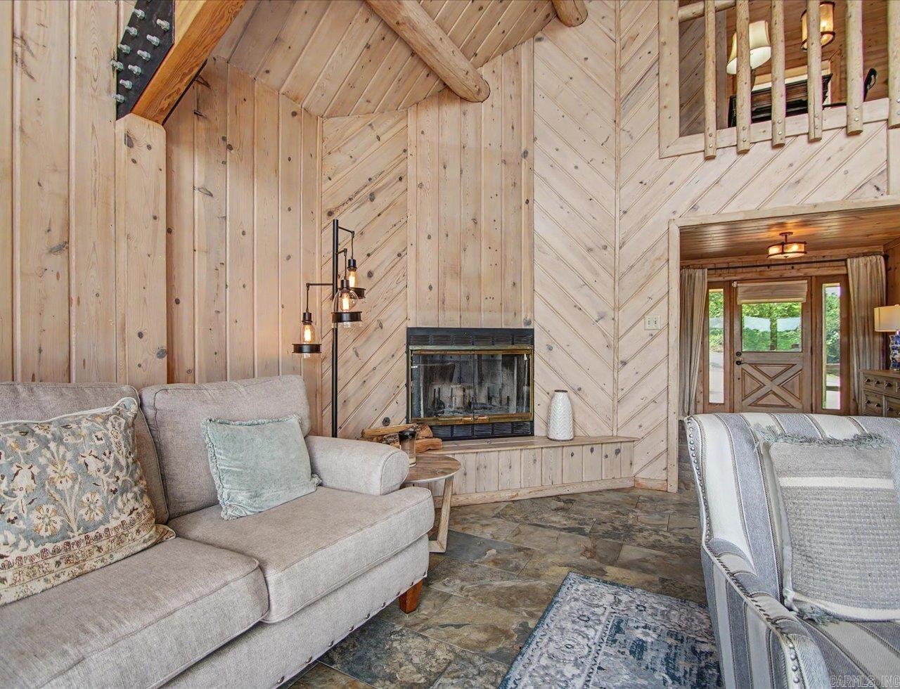 Lake Ridge - Residential