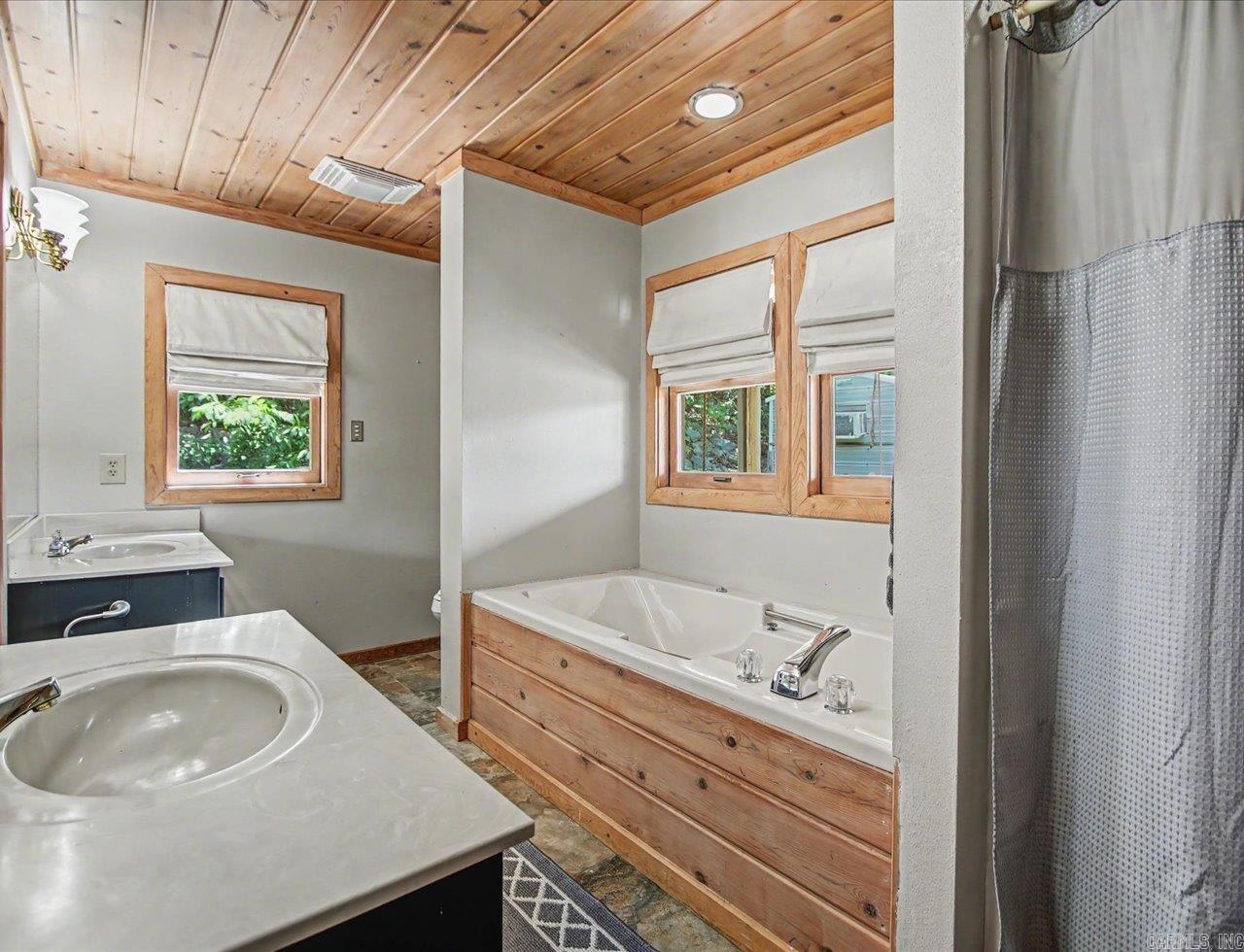 Lake Ridge - Residential