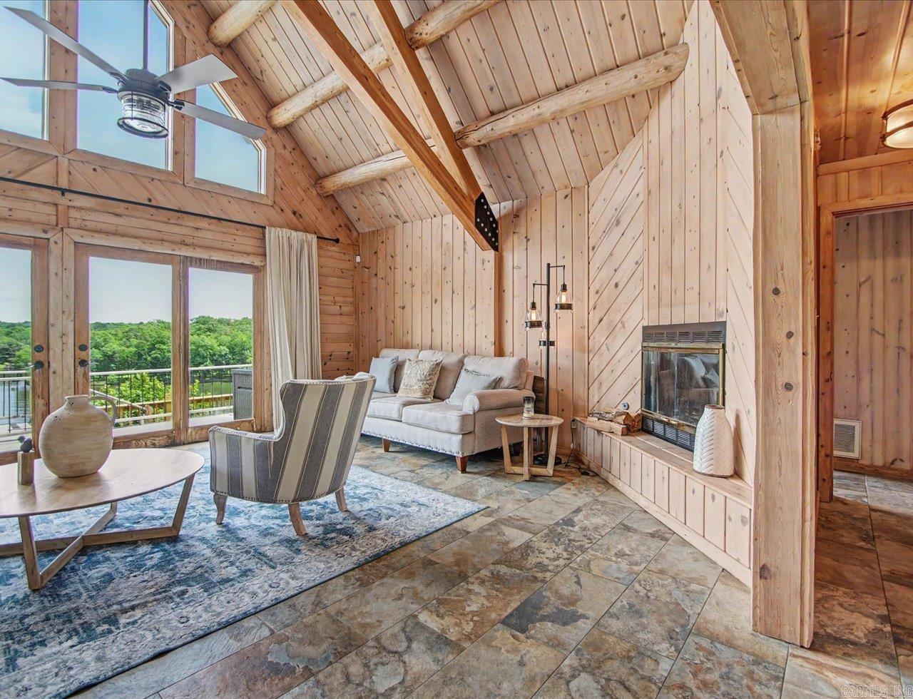 Lake Ridge - Residential