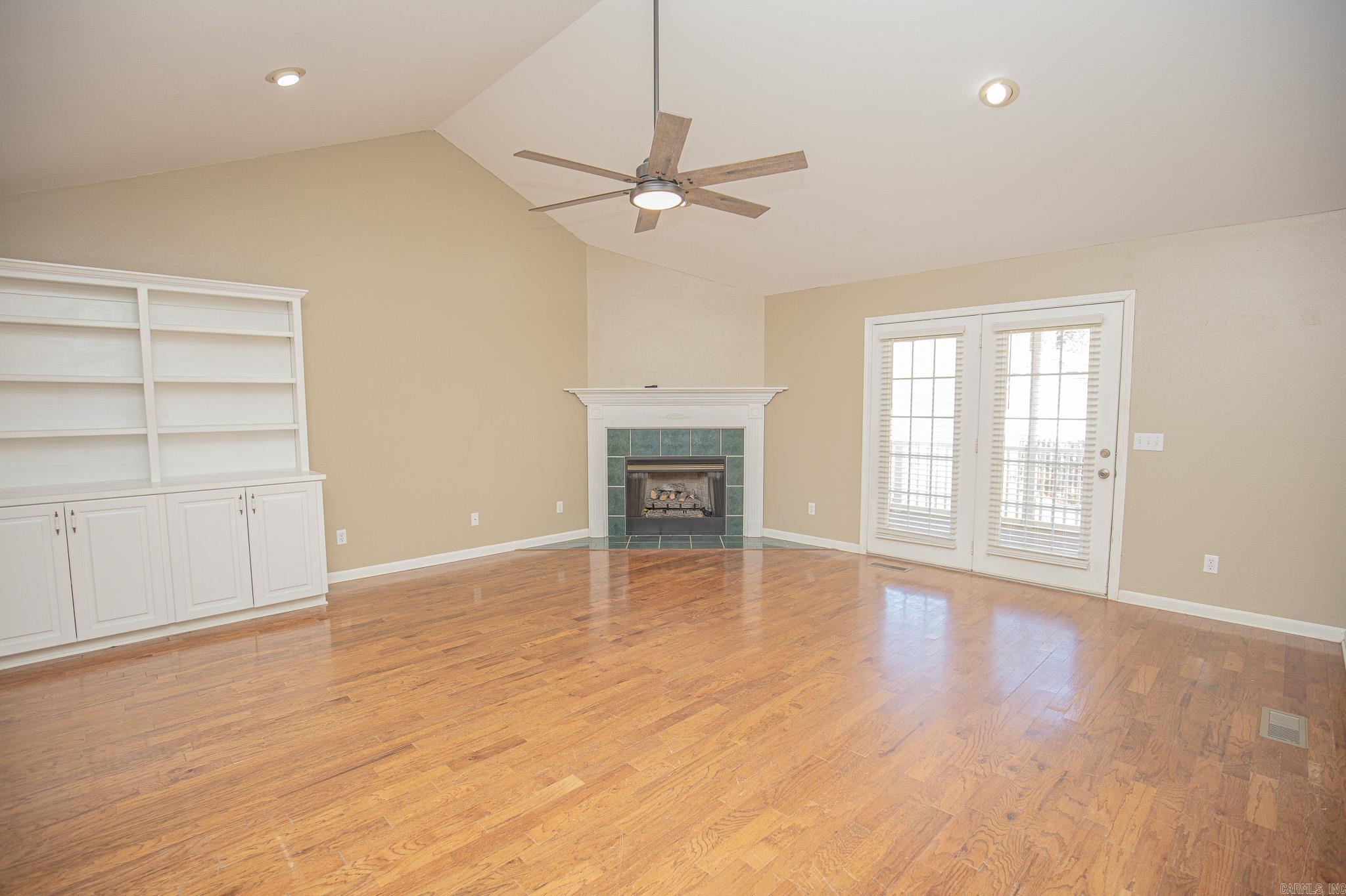 CHERRY RIDGE - Residential