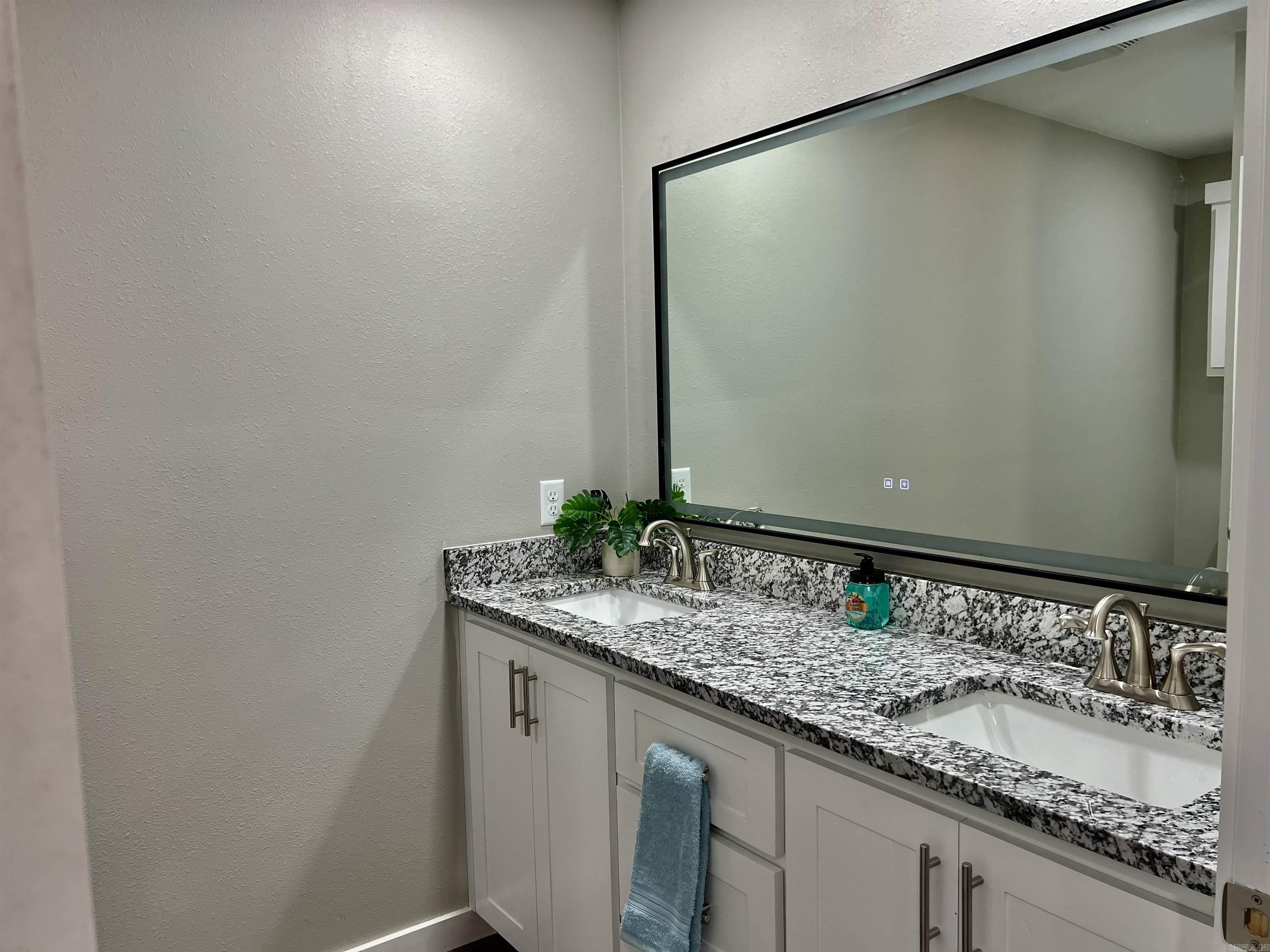 OAK RIDGE ADDN - Residential