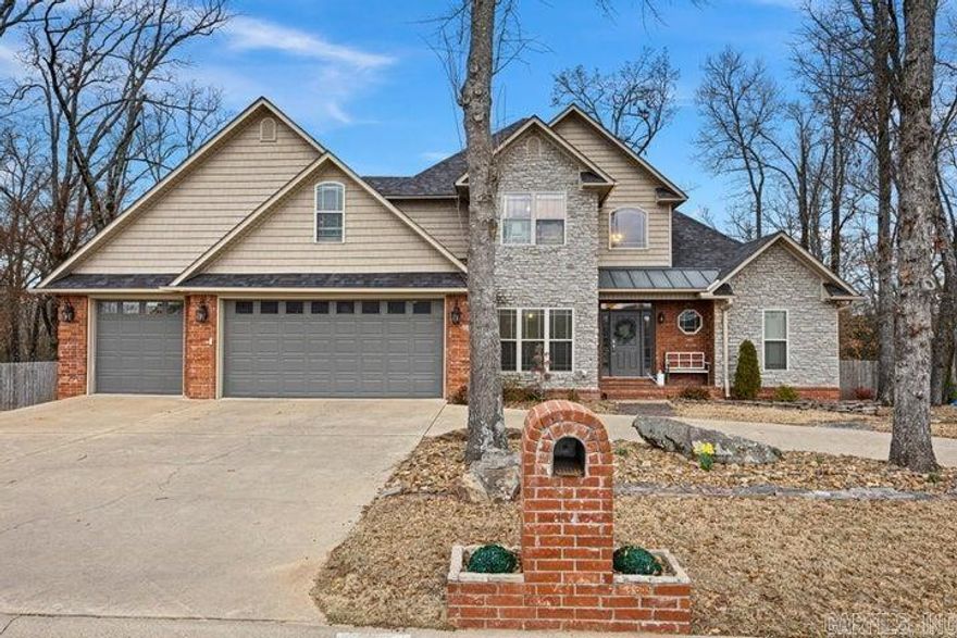 Discover the epitome of comfortable living in this stunning 4-bedroom residence, complete with a bonus room, updated flooring, and an enviable location near the golf course. From the moment you step inside, the blend of contemporary design and thoughtful details creates an inviting atmosphere that's both stylish and functional. The expansive kitchen area is a culinary haven, featuring ample counter space, and a convenient layout. The master suite is located on the main level with 3 bedrooms and additional bonus living area upstairs.