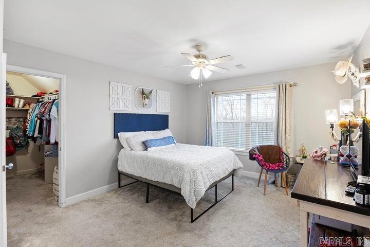 COUNTRY ESTATES - Residential