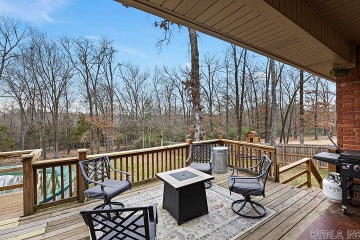 COUNTRY ESTATES - Residential