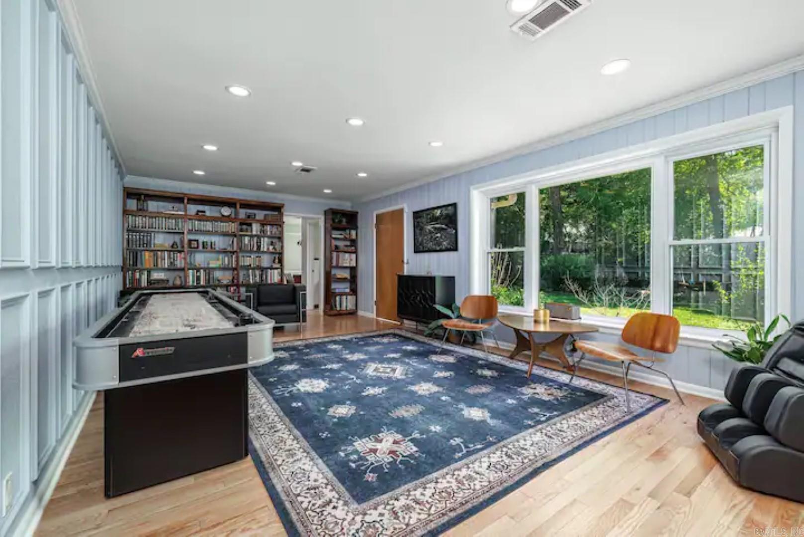 Oakwood Park - Residential