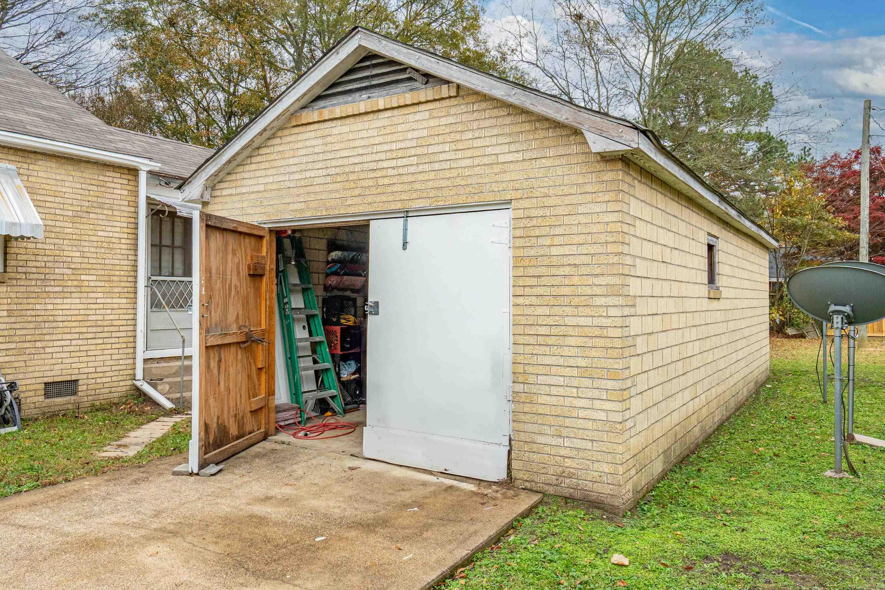 MCHENRY 2ND ADDITION - Residential