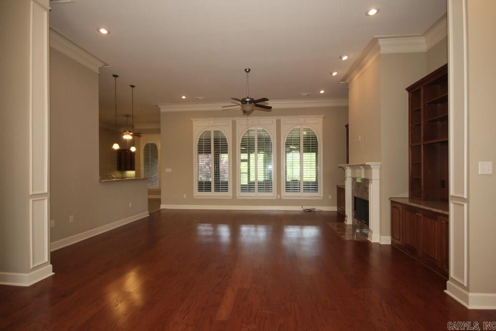 WOODLANDS EDGE - Residential