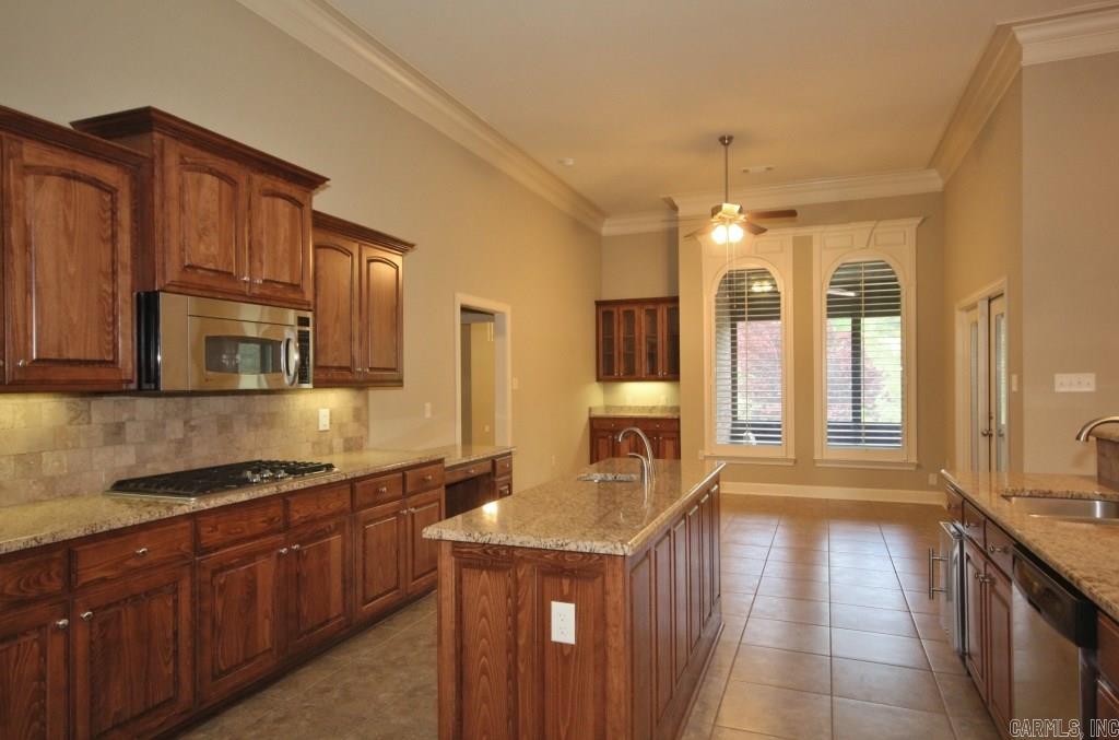 WOODLANDS EDGE - Residential