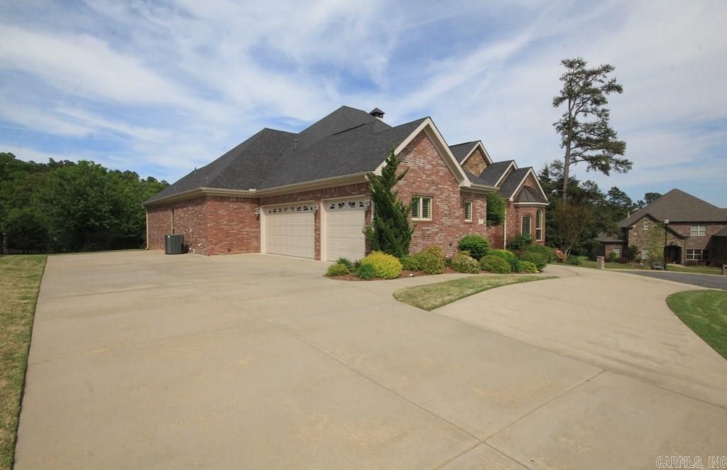 WOODLANDS EDGE - Residential