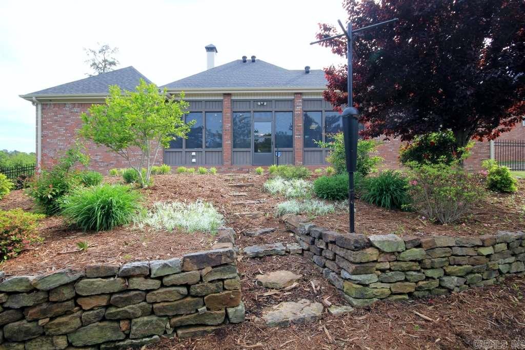 WOODLANDS EDGE - Residential