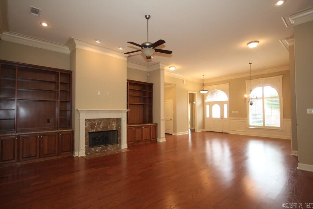 WOODLANDS EDGE - Residential