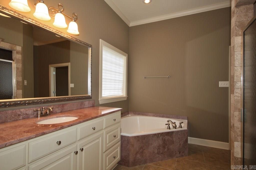 WOODLANDS EDGE - Residential