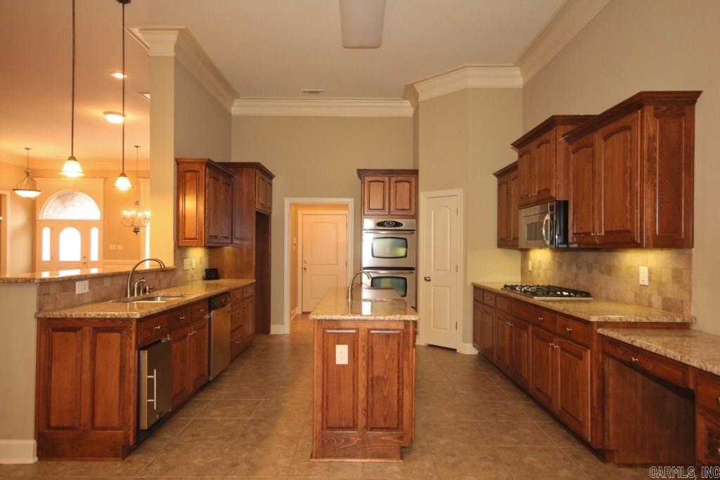 WOODLANDS EDGE - Residential