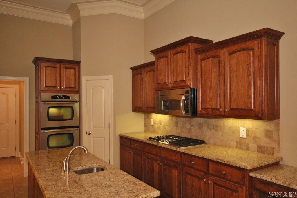 WOODLANDS EDGE - Residential