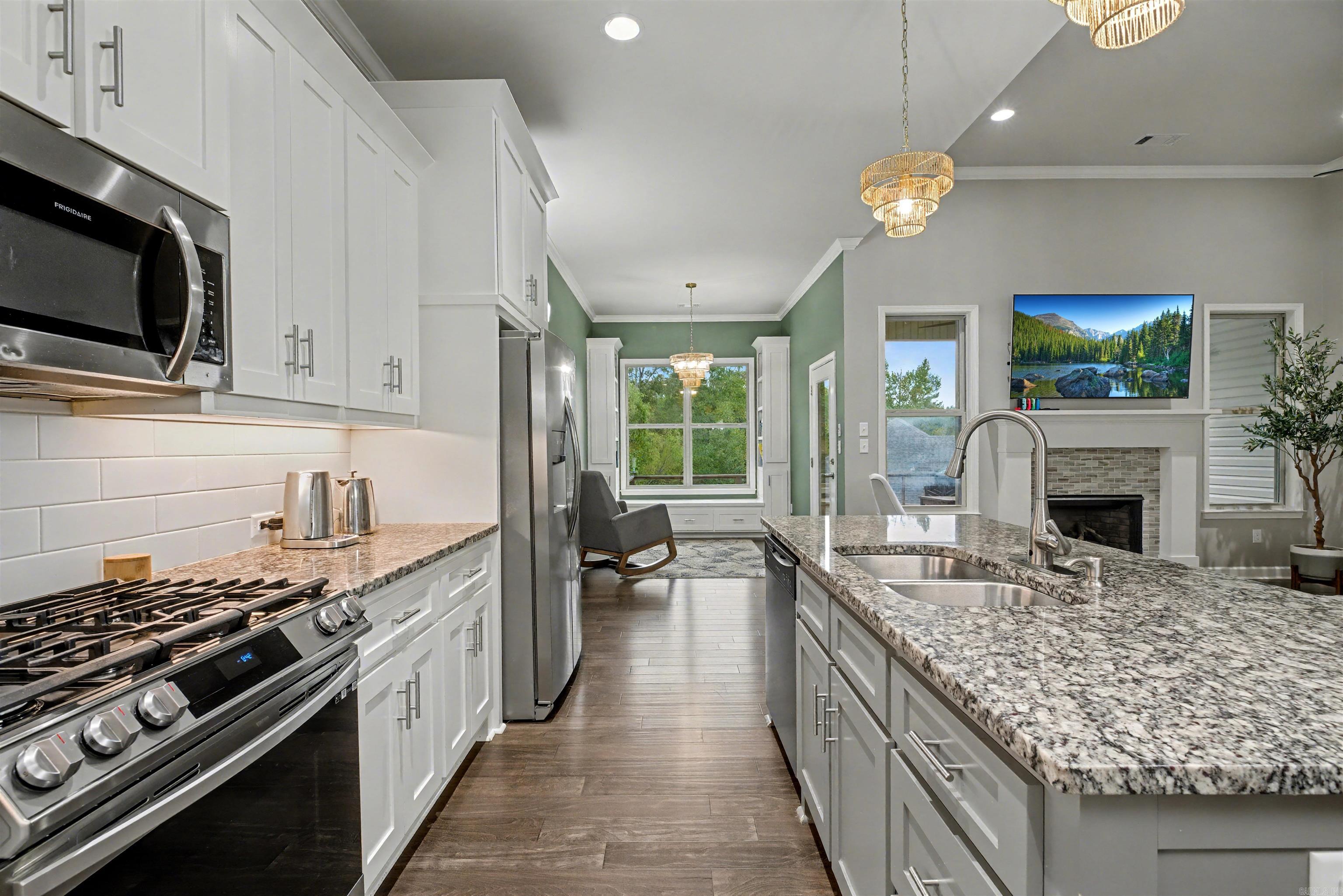 WATERS EDGE - Residential