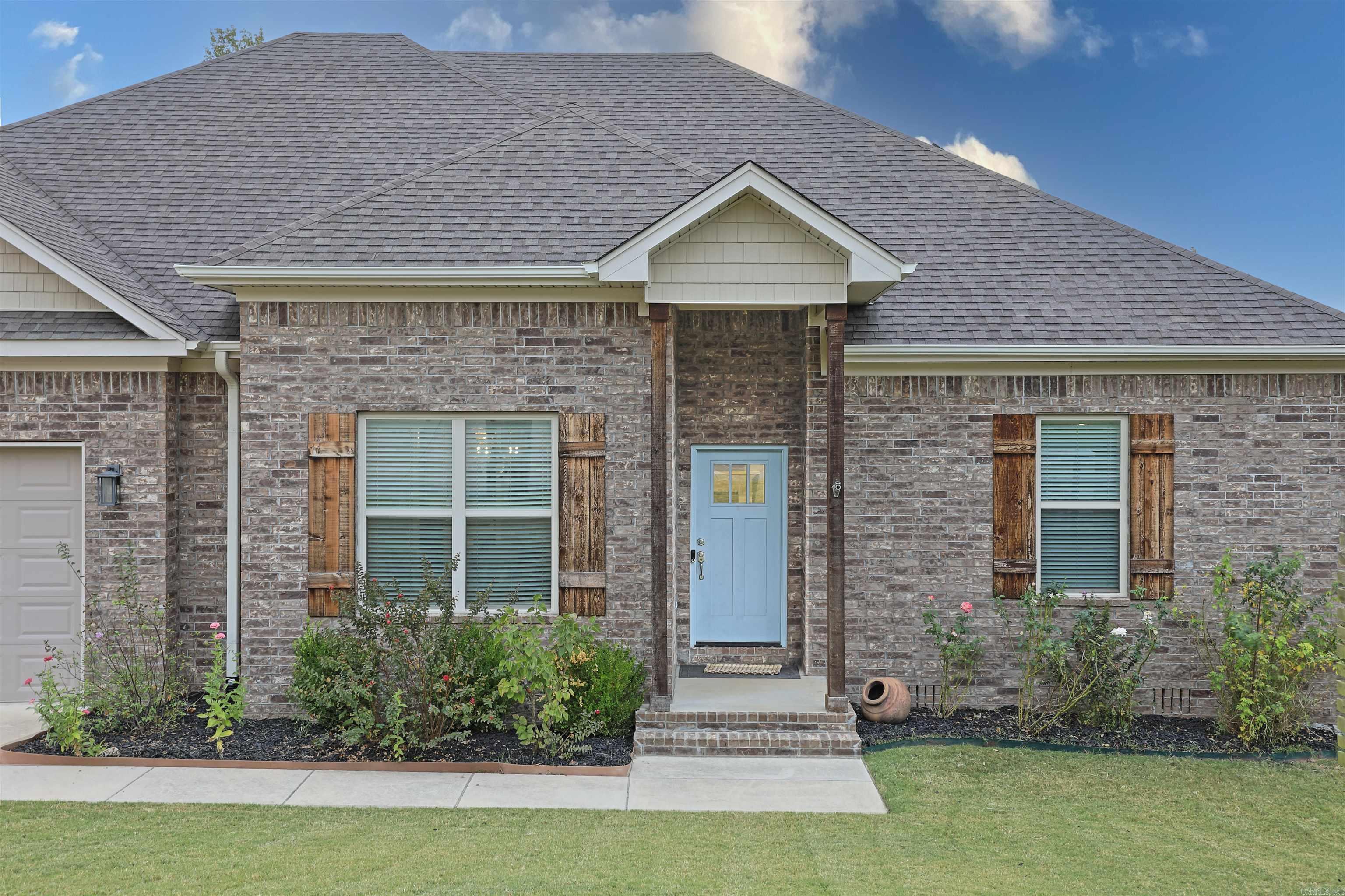 WATERS EDGE - Residential