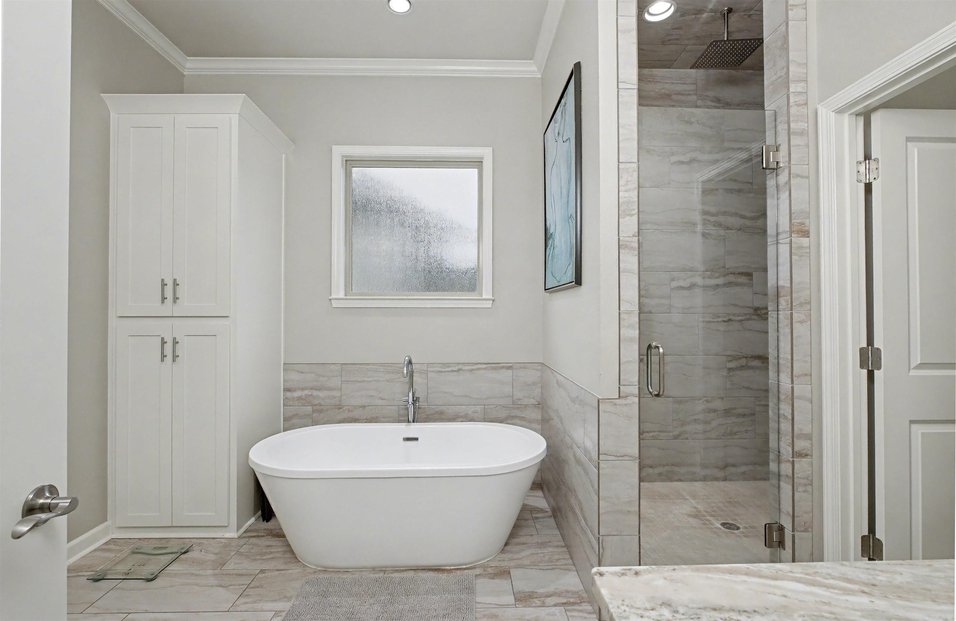 WATERS EDGE - Residential