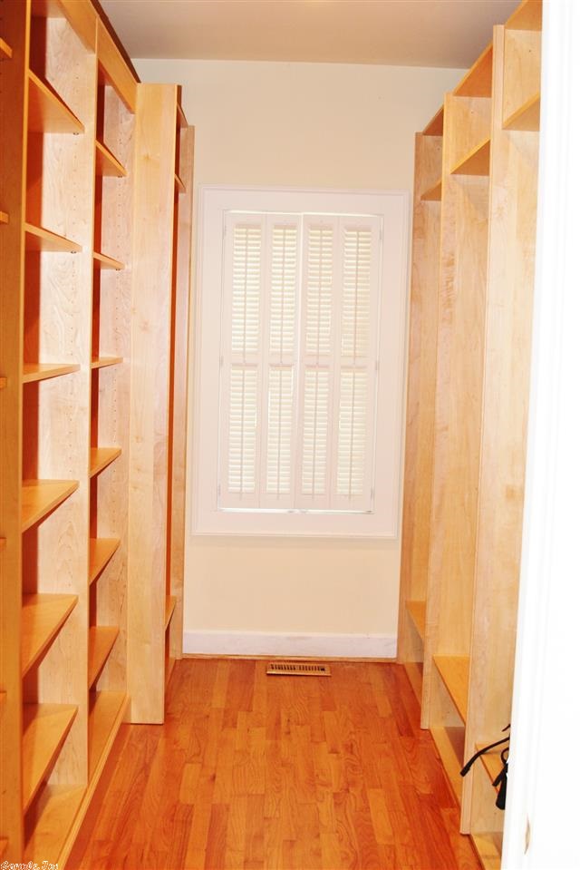 FOXWOOD J - Residential